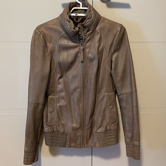 Aritzia Mackage leather bomber jacket - Picture 2 of 8
